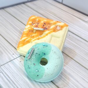 Cinnamon Apple Donut and the Pineapple Kiss Waffle Bath Fizzies Bundle